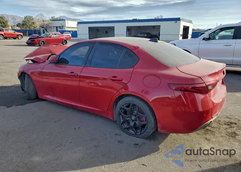 2023 Alfa Romeo Giulia Ti z USA, uszkodzony, nr VIN ZARFAMBN5P7671226